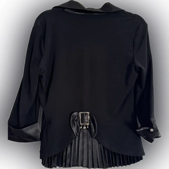 New with tags! Joseph Ribkoff black fit-&-flare blouse! - Picture 12 of 15